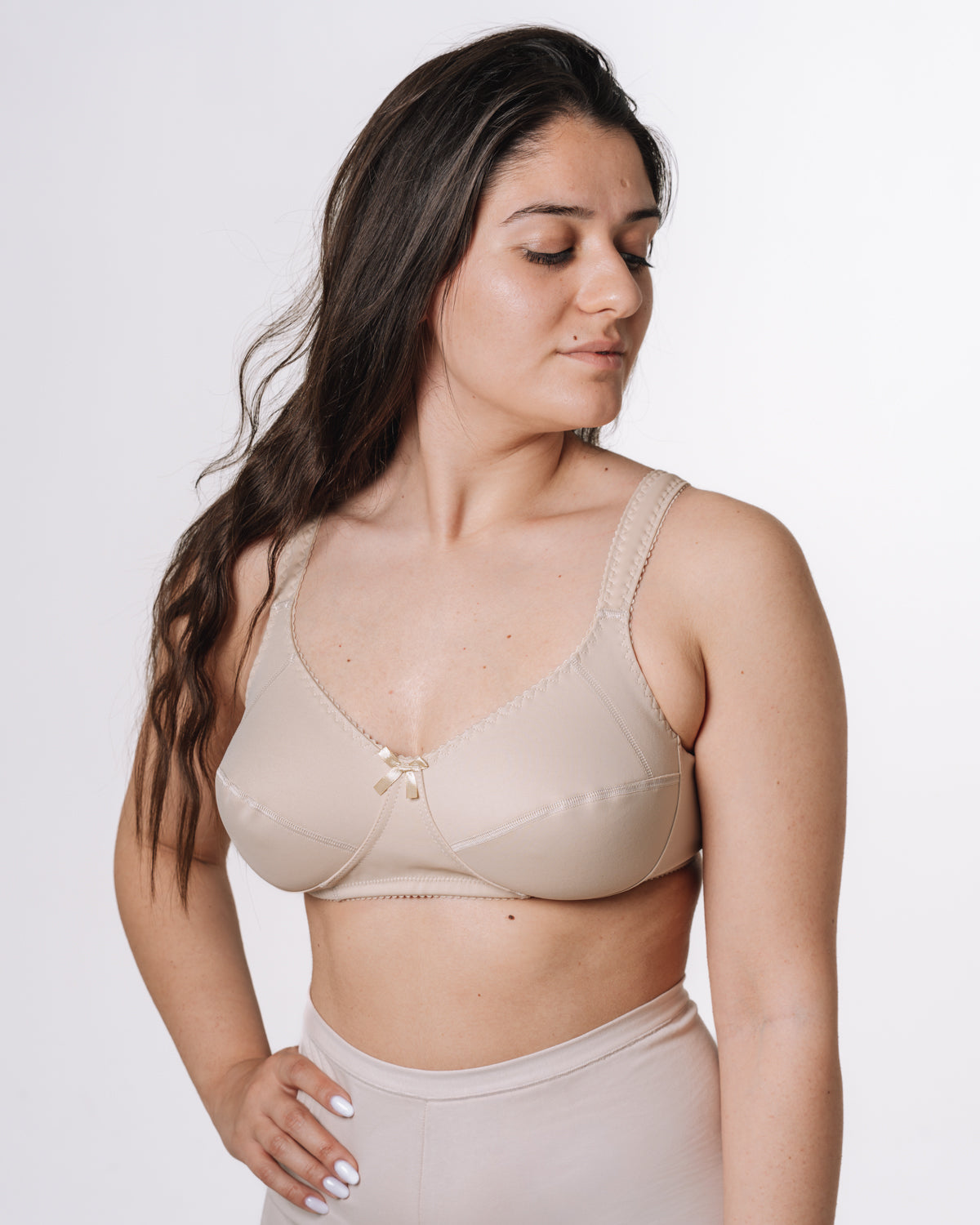 Modello Fragola - Reggiseno senza ferretto in tessuto anti-segno Nude