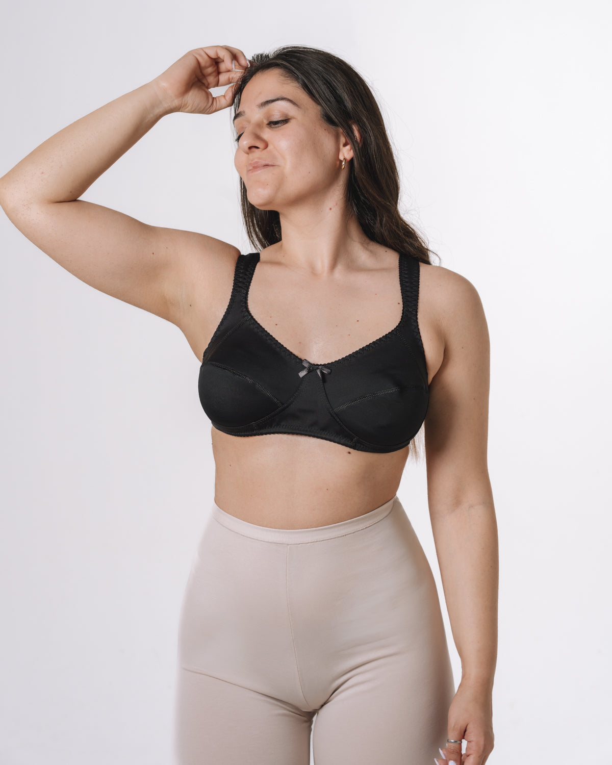 Modello Fragola - Reggiseno senza ferretto in tessuto anti-segno Nero