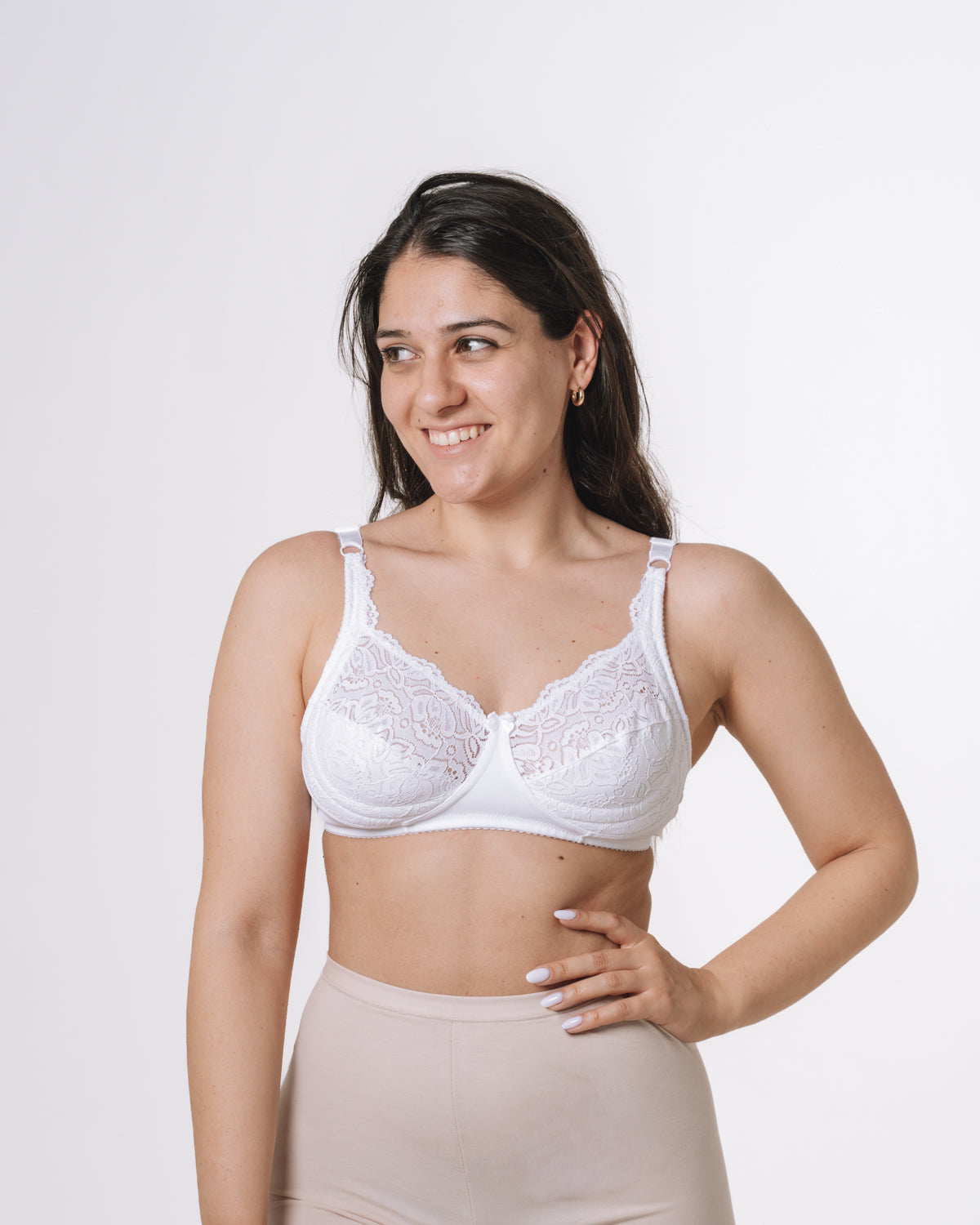 Modello Limone - Reggiseno in pizzo senza ferretto Bianco